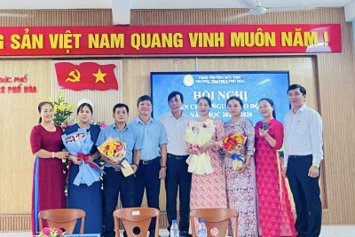 Hội nghị viên chức người lao động năm học 2025-2026 tại trường TH&THCS Phổ Hoà