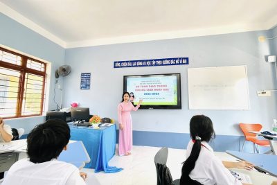 TIẾT DẠY MINH HOẠ VÀ THỰC NGHIỆM “AN TOÀN GIAO THÔNG CHO NỤ CƯỜI NGÀY MAI” DIỄN RA SÔI NỔI TẠI TRƯỜNG TH&THCS PHỔ HOÀ
